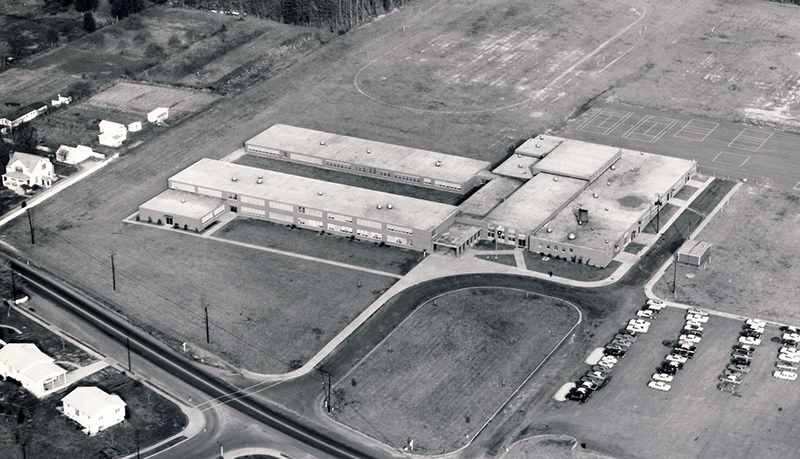 Black and white aerial photograph of Mark Twain Intermediate School taken during the 1960s. 