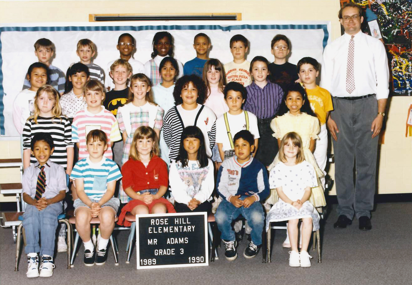 A class photo from 1989